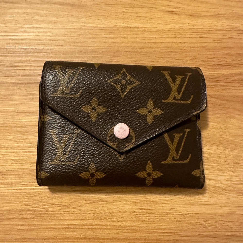 Louis Vuitton Damier Ebene Victorine Wallet Rose Ballerine 2019
